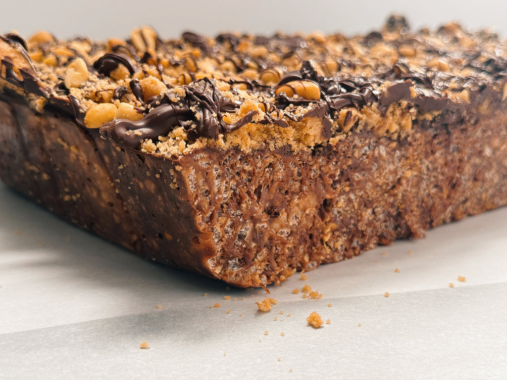 Bakery Style FAT Double Chocolate Peanut Butter Krispies &nbsp;w/ Sugared Peanut Butter Cookie Crumble + Chocolate Ganache • Taste like a Wunderbar